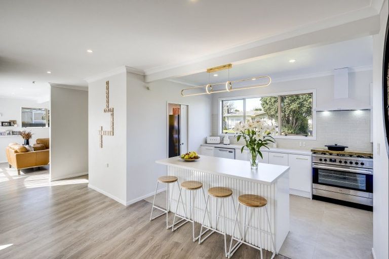 Photo of property in 37 Norwich Crescent, Tamatea, Napier, 4112