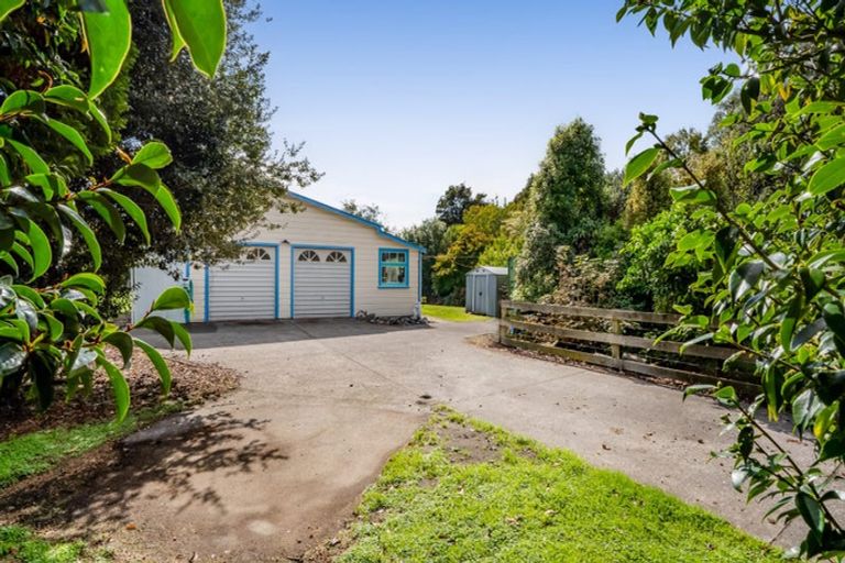 Photo of property in 100 Conway Road, Eltham, 4322