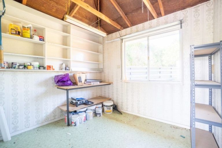 Photo of property in 16 Te Punga Place, Awapuni, Palmerston North, 4412