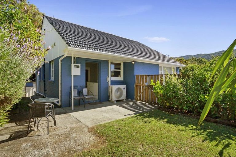 Photo of property in 46 Handyside Street, Tawa, Wellington, 5028