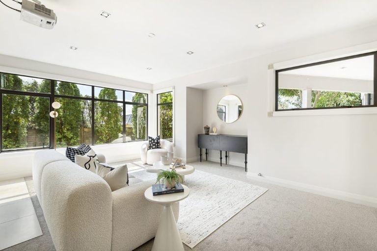 Photo of property in 34 Browns Bay Road, Rothesay Bay, Auckland, 0630