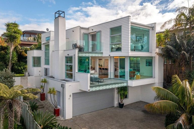 Photo of property in 49 Parr Terrace, Castor Bay, Auckland, 0620