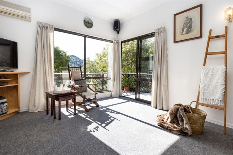 Photo of property in 5 Newgate Street, Picton, 7220