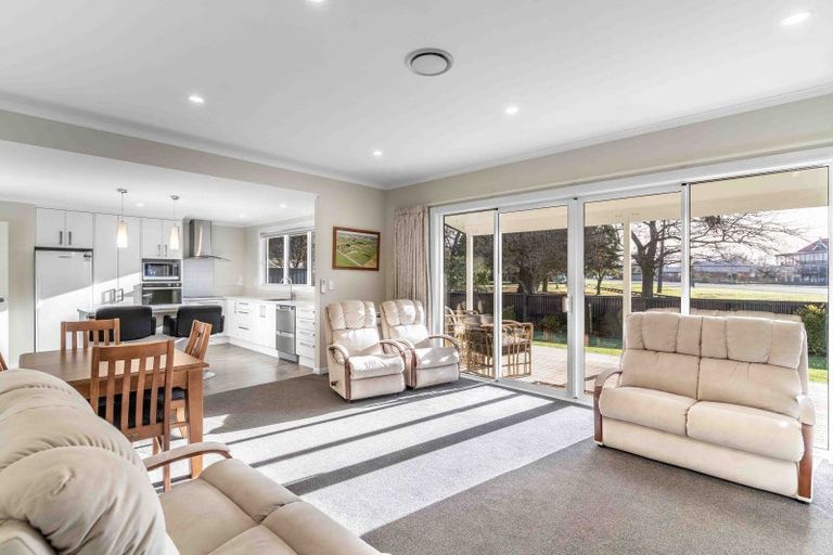 Photo of property in 78 Great North Road, Winton, 9720