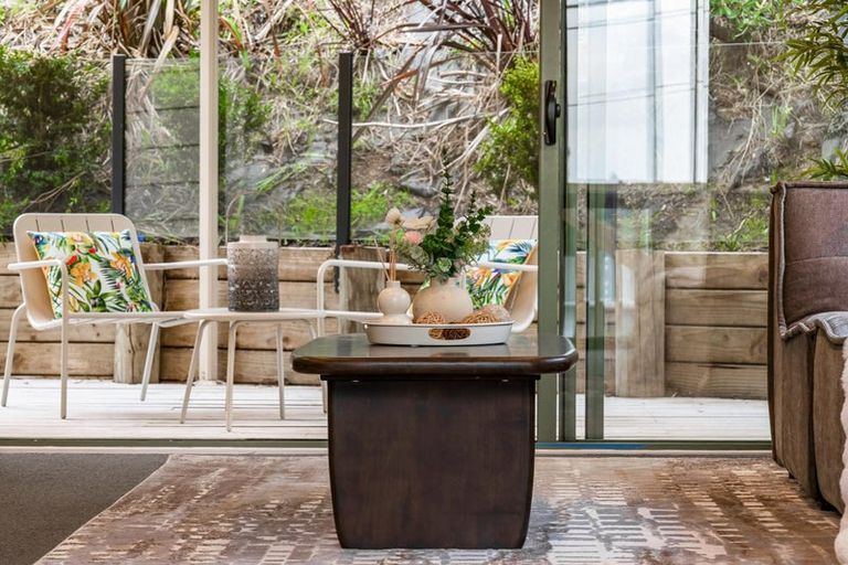 Photo of property in 46a Don Buck Road, Massey, Auckland, 0614