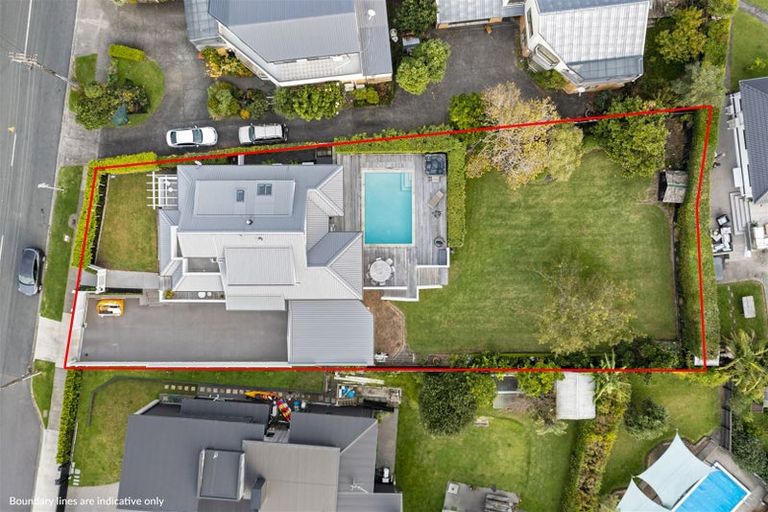 Photo of property in 136 Mellons Bay Road, Mellons Bay, Auckland, 2014