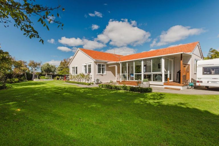 Photo of property in 64 Guy Street, Dannevirke, 4930