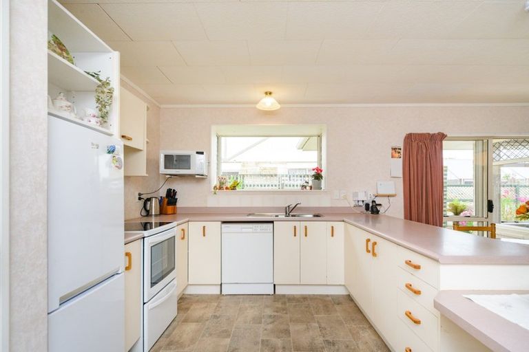 Photo of property in 114d Warwick Street, Feilding, 4702