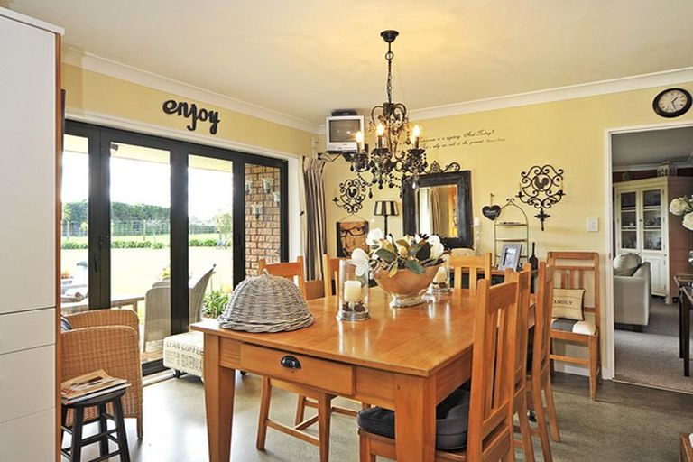 Photo of property in 90 Cook Street, Palmerston North, 4410