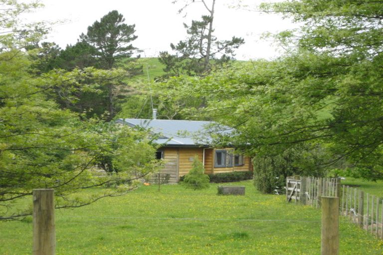 Photo of property in 1017 Tauhoa Road, Kaipara Flats, Warkworth, 0984