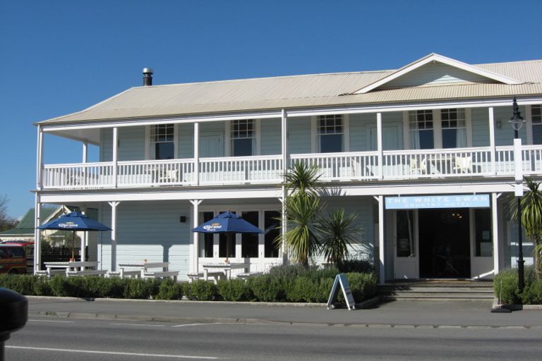 Photo of property in 107 Main Street, Greytown, 5712