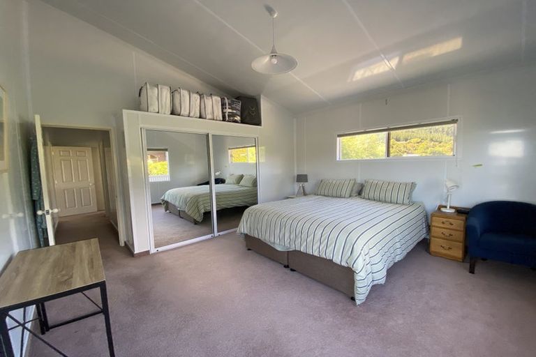Photo of property in 1110 Abel Tasman Drive, Ligar Bay, Takaka, 7183