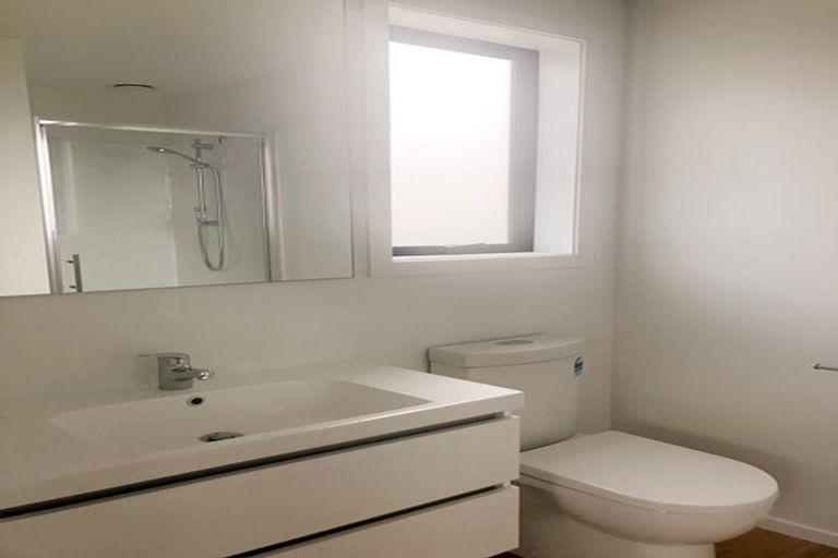 Photo of property in 1/27 Main Road, Wainuiomata, Lower Hutt, 5014