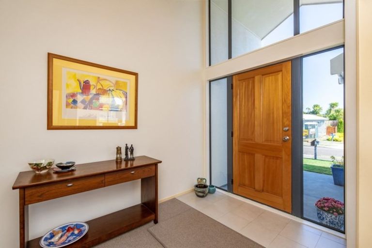 Photo of property in 7 San Vito Place, Paraparaumu Beach, Paraparaumu, 5032