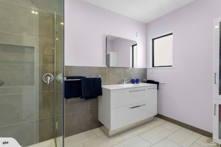 Photo of property in 14 Emlyn Place, Torbay, Auckland, 0630