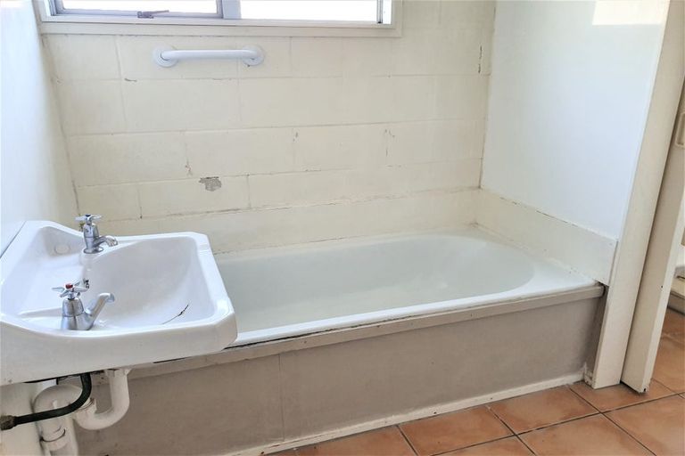 Photo of property in 8/9 Totara Street, Trentham, Upper Hutt, 5018