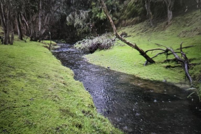 Photo of property in 11 Ahiaruhe Road, Ahiaruhe, Carterton, 5792