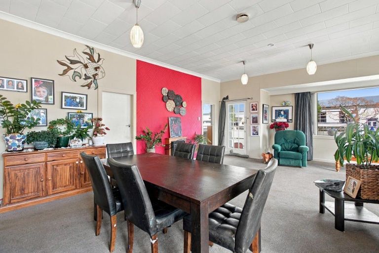 Photo of property in 30 Memorial Place, Waitara, 4320