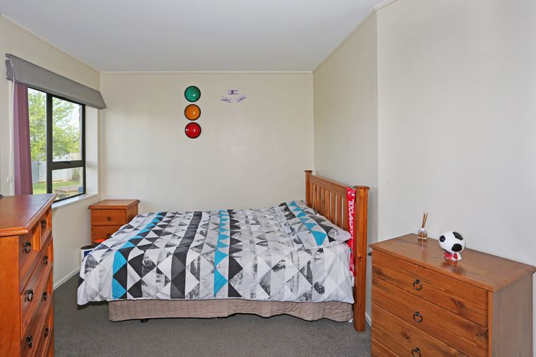 Photo of property in 16 Thorn Road, Tuakau, 2121