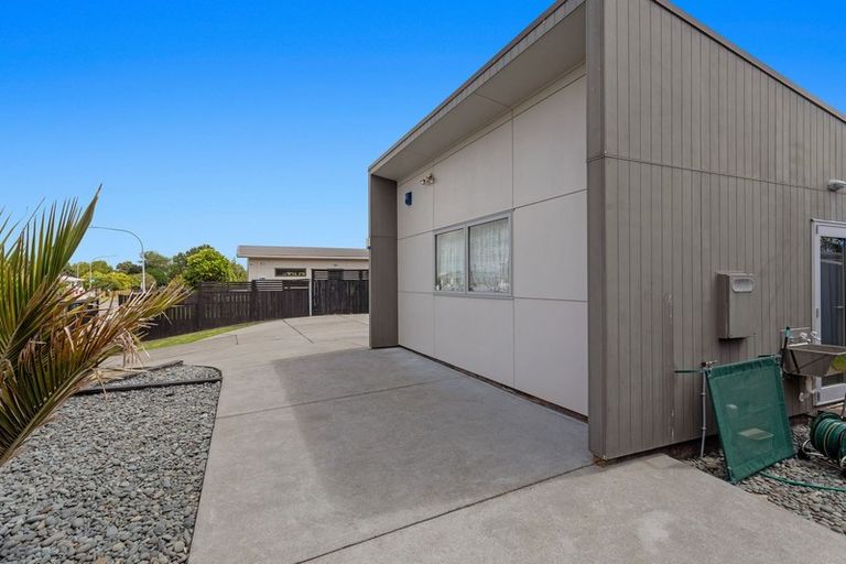 Photo of property in 22 Awatapu Drive, Whakatane, 3120