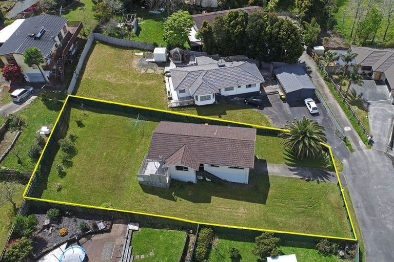 Photo of property in 54 Donovan Avenue, Massey, Auckland, 0614