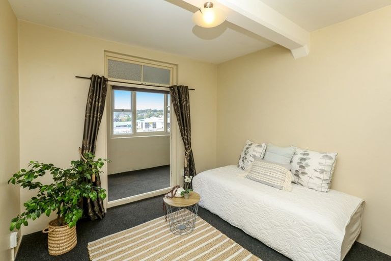 Photo of property in 127 Saint Aubyn Street, New Plymouth, 4310