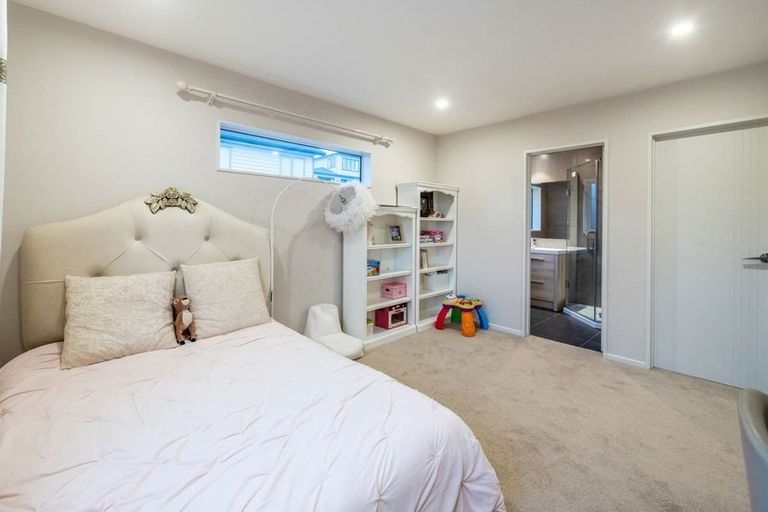 Photo of property in 216e Metcalfe Road, Ranui, Auckland, 0612