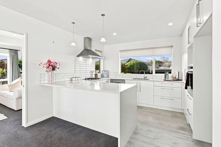 Photo of property in 4 Kilkivan Lane, Broomfield, Christchurch, 8042