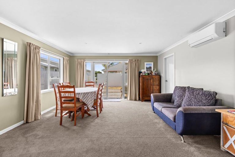 Photo of property in 3a The Esplanade, Westshore, Napier, 4110