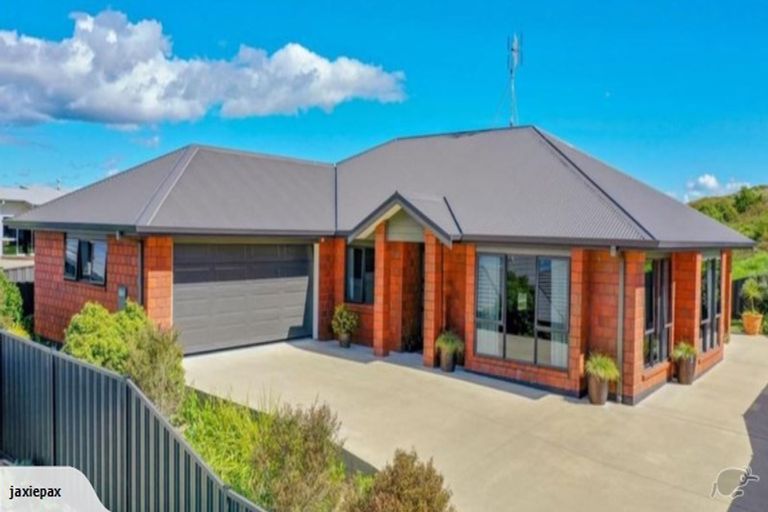 Photo of property in 21 Omega Place, Coastlands, Whakatane, 3120