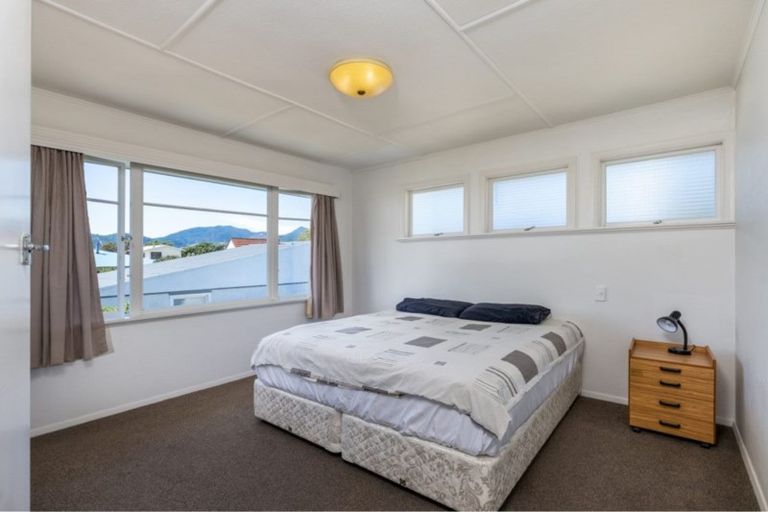 Photo of property in 16 Martin Street, Monaco, Nelson, 7011