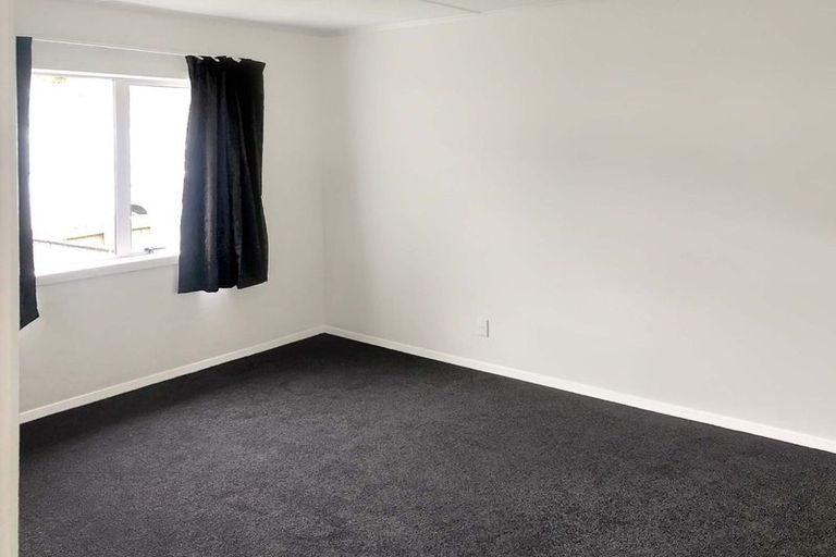 Photo of property in 60 Delaney Drive, Stokes Valley, Lower Hutt, 5019