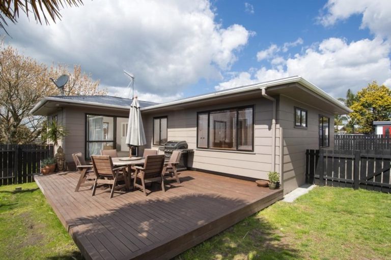 Photo of property in 17 Bayview Street, Te Puke, 3119