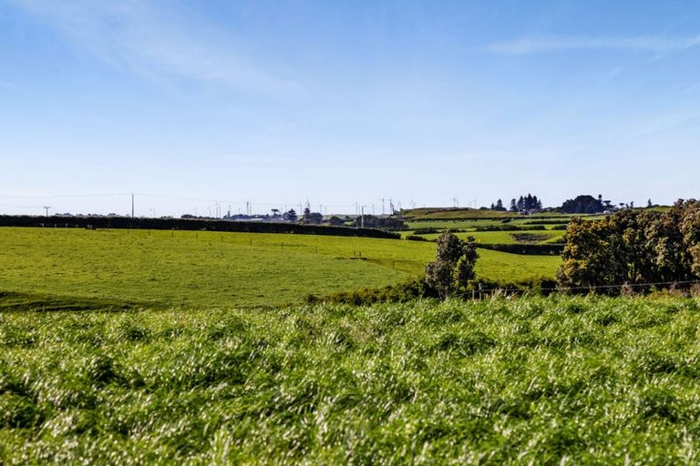 Photo of property in 5 Kakaramea Road, Kakaramea, Patea, 4598