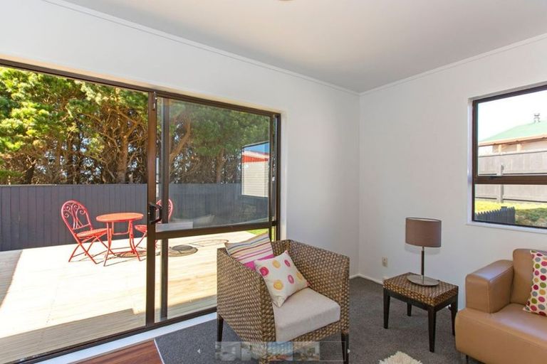 Photo of property in 6b Mossburn Grove, Kelson, Lower Hutt, 5010