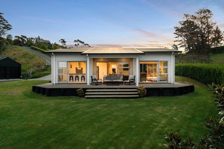 Photo of property in 175 Alpine Road, Kaukapakapa, 0873