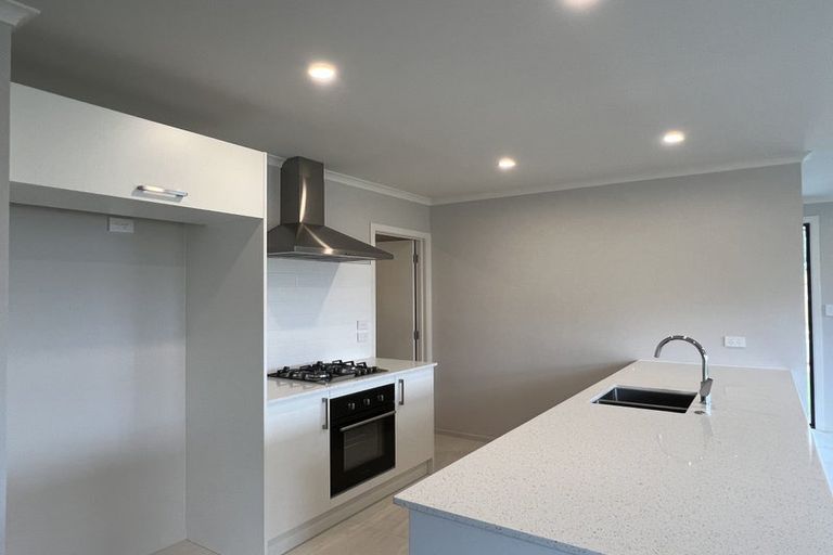 Photo of property in 58 Waruhia Crescent, Rototuna North, 3281