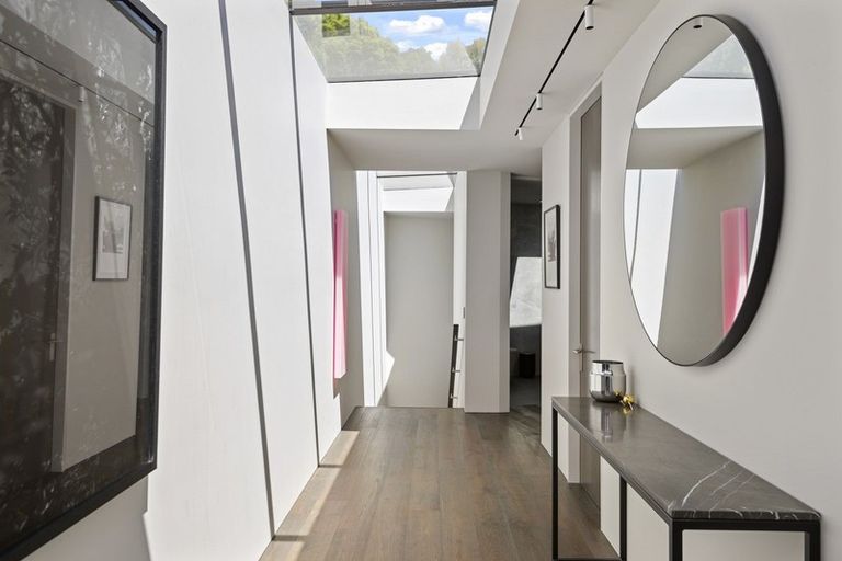 Photo of property in 103 Richmond Hill Road, Richmond Hill, Christchurch, 8081