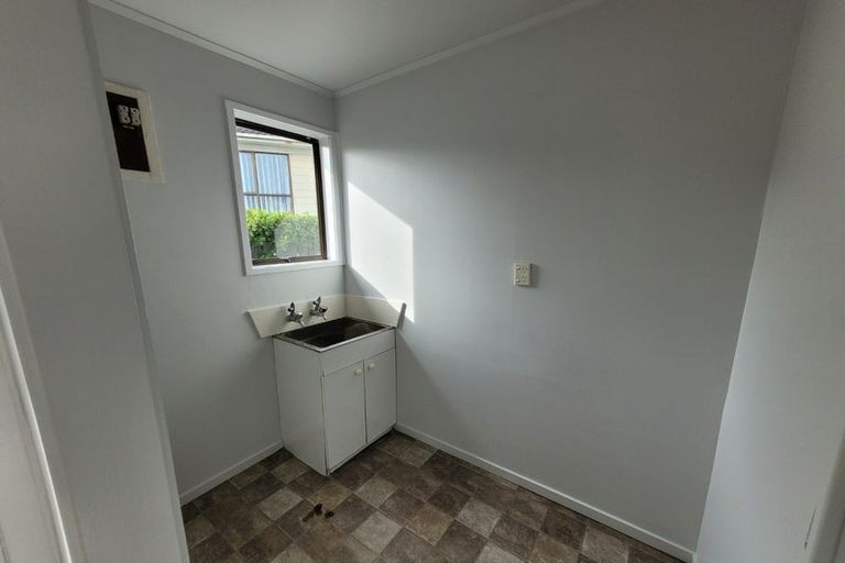 Photo of property in 2 Massine Place, Randwick Park, Auckland, 2105