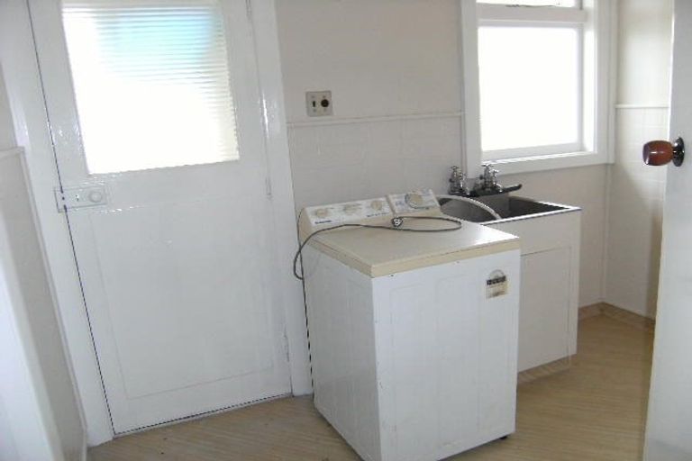 Photo of property in 117 Somerfield Street, Somerfield, Christchurch, 8024