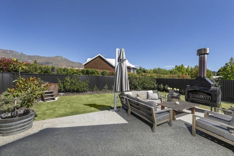 Photo of property in 170b Beacon Point Road, Wanaka, 9305
