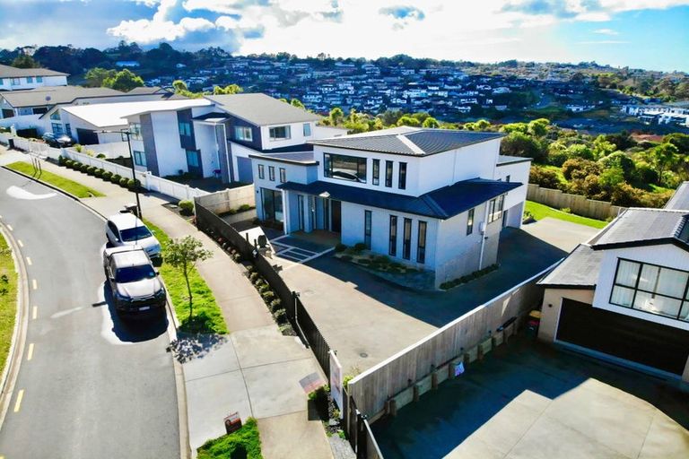 Photo of property in 23 Paikea Street, Albany Heights, Auckland, 0632