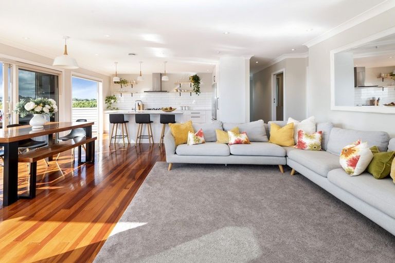 Photo of property in 78 Alexander Street, Cockle Bay, Auckland, 2014