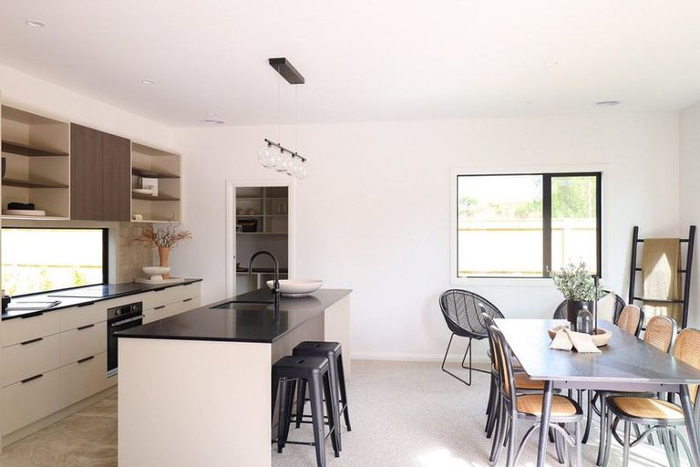 Photo of property in 104 Freedom Drive, Kelvin Grove, Palmerston North, 4414