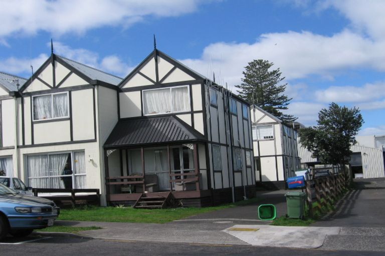 Photo of property in 2/34 Selwyn Street, Tauranga, 3110