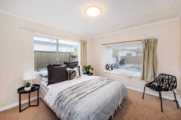 Photo of property in 12 Coromandel Court, Roslyn, Palmerston North, 4414