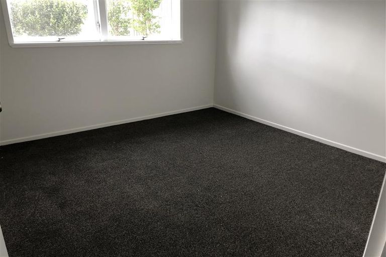 Photo of property in 108 Te Atatu Road, Te Atatu South, Auckland, 0610