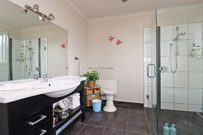 Photo of property in 17 Grove Avenue, Weston, Oamaru, 9401