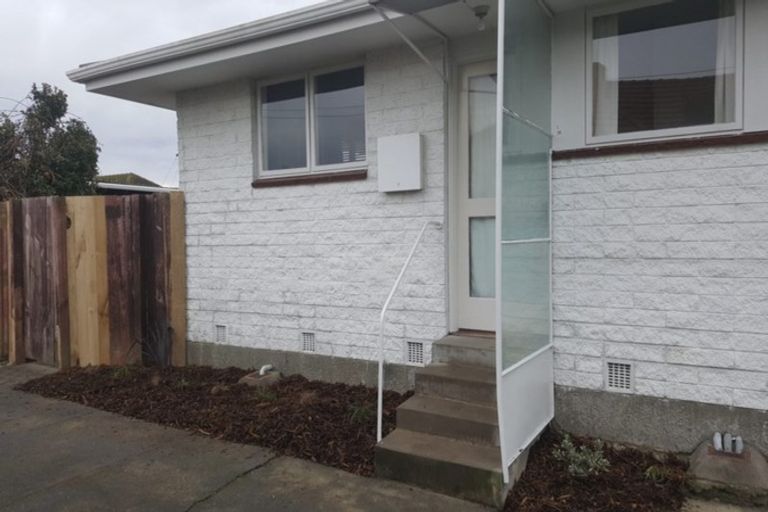 Photo of property in 2/29 Wainoni Road, Wainoni, Christchurch, 8061