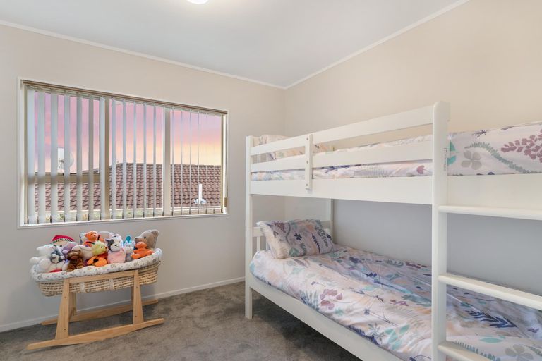 Photo of property in 1/11 Kopara Place, Clendon Park, Auckland, 2103